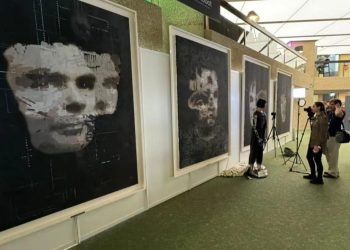 Έργο τέχνης σχεδιασμένο από ρομπότ τεχνητής νοημοσύνης