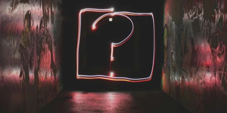 Τι σημαίνει η φράση «Όλα τα ‘χει η Μαριορή ο φερετζές τής λείπει