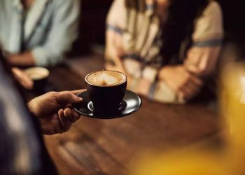 «Έρχεται» νέο μπαράζ αυξήσεων στις τιμές του καφέ, του κακάο και του χυμού πορτοκαλιού