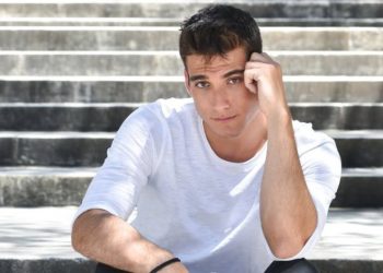 Γιώργος Κακοσαίος: Άνοιξε κέντρο περιποίησης άκρων!