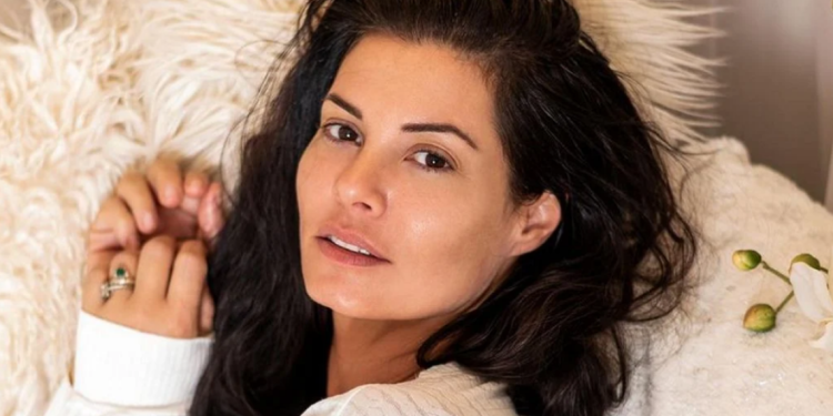 Μαρία Κορινθίου: «Σκέφτομαι να μετακομίσω στο εξωτερικό»