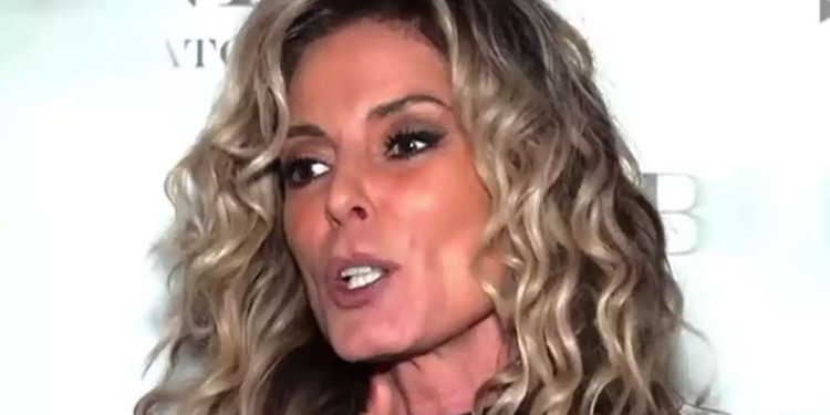 Κατερίνα Λάσπα: «Διατηρώ τη ψυχική μου ισορροπία, είναι δύσκολο…»