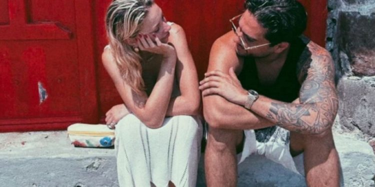 Χρήστος Μάστορας: Tο ρομαντικό βίντεο με τη σύντροφό του, Γαρυφαλλιά Καληφώνη