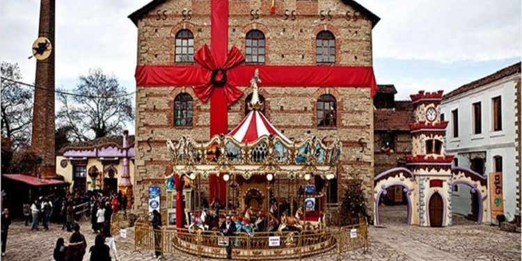 Τρίκαλα Μύλος των Ξωτικών: «Τι κάνει χο χο χο στα κεραμίδια»