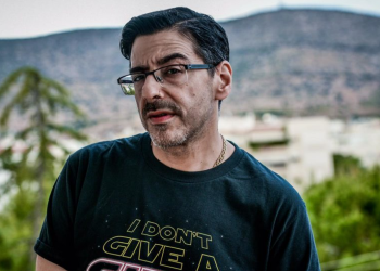 Μιθριδάτης: Δύσκολες ώρες για τον γνωστό ράπερ – Πέθανε ο πατέρας του