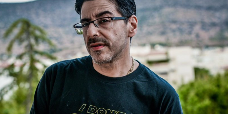 Μιθριδάτης: Δύσκολες ώρες για τον γνωστό ράπερ – Πέθανε ο πατέρας του