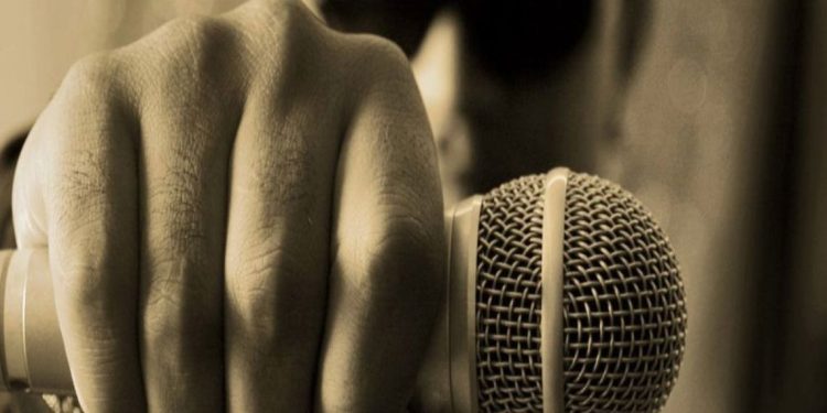 ΕΣΡ: Κηρύσσει πόλεμο εναντίον της τραπ μουσικής