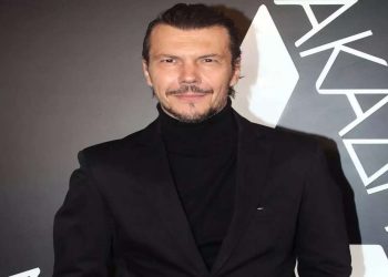 Ι. Παπαζήσης: «Στην Ελλάδα πιστεύουν ότι οι ηθοποιοί είμαστε κάτι νούμερα»