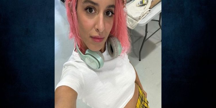 Μαρίνα Σάττι: Ποζάρει με ροζ καρέ μαλλιά και «ρίχνει» το Instagram