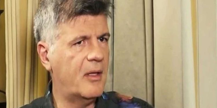 Φοίβος Δεληβοριάς: «Δυστυχώς η ΕΡΤ δεν δέχτηκε να μεταδώσει τη μουσική παράσταση για την Πρωτοχρονιά»
