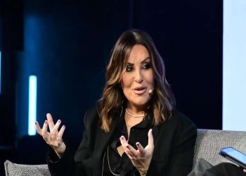 Όταν ο Κώστας Χαρδαβέλλας έκανε τη Ναταλία Γερμανού πολεμική ανταποκρίτρια