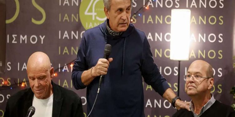 Νταλάρας: «Οφείλεις να βλέπεις πρωινές εκπομπές, μην παίρνεις βιβλία»