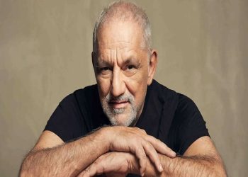 Ο Νίκος Πορτοκάλογλου επιστρέφει στο Μέγαρο