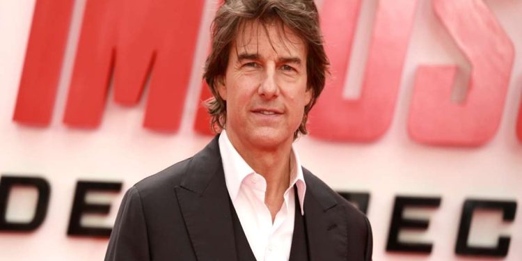 Το διάσημο κέικ που στέλνει ο Τομ Κρούζ κάθε Χριστούγεννα σε εκατοντάδες φίλους του