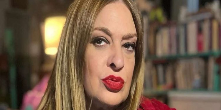 Τζόυς Ευείδη: «Μας λένε βρωμιάρες επειδή ταΐζουμε αδέσποτα»