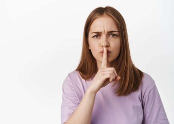 Τι σημαίνει η φράση «κρύβε λόγια»