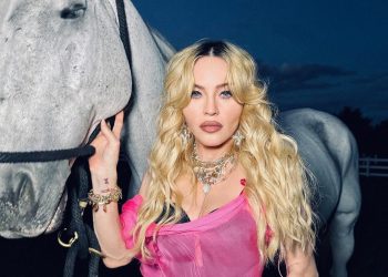 Μαντόνα: Φωτογραφίζεται χωρίς φίλτρα