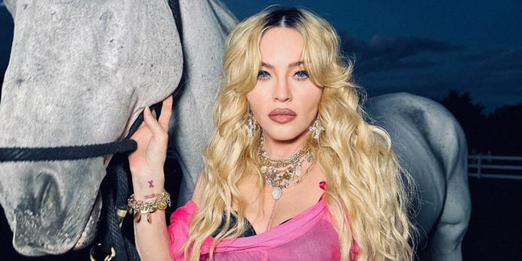 Μαντόνα: Φωτογραφίζεται χωρίς φίλτρα