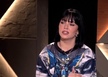 Marseaux:Η νεαρή τραγουδίστρια “κατακεραυνώνει” τον Νίκο Οικονομόπουλο