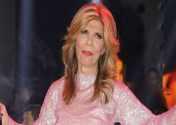 Κατερίνα Στανίση: Πολλές φορές ακούω να λένε «τόσο χρονών είναι, τι θέλει και δουλεύει ακόμα;»