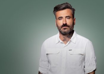 Γιώργος Μαυρίδης: Στο νοσοκομείο o γνωστός παρουσιαστής