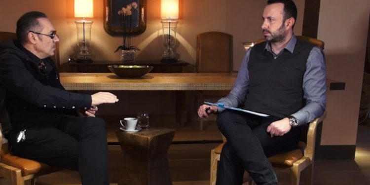 Τάσος Τρύφωνος για Νότη Σφακιανάκη: Η πρώτη συνέντευξη του Νότη δεν έπαιξε ποτέ-Στην δεύτερη που έπαιξε, έπεσε πρόστιμο