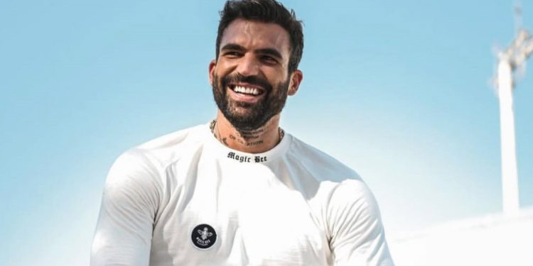 Δημήτρης Αλεξάνδρου: Διακοπές στη χιονισμένη Αράχωβα μετά τον χωρισμό