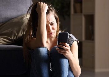 Γιατί οι έφηβοι στην Ελλάδα είναι τόσο βίαιοι;