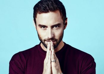 Για κακοποίηση αλλά και χρήση ουσιών κατηγορείται από τη σύζυγό του, ο νικητής της Eurovision του 2015 Mans Zelmerlöw.