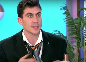 Φειδίας:- «Oι ευρωβουλευτές που ψηφίζουν υπέρ της Ουκρανίας έχουν βαμμένα τα χέρια τους με αίμα»