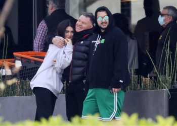 Ο Αλέξης Κούγιας αφήνει στα παιδιά του περιουσία 50 εκατ. ευρώ και 28 ακίνητα. Εκτός η Εύη Βατίδου