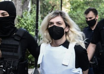 Ρούλα Πισπιρίγκου: Ξέσπασε στο άκουσμα της ενοχής της ,το Μικτό Ορκωτό Δικαστήριο της Αθήνας την καταδίκασε σε δις ισόβια