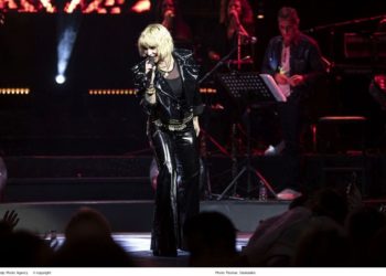 Η Ελεονώρα Ζουγανέλη έκανε πρεμιέρα με τον αγαπημένο της, Νίκο Συρίγο & τους γονείς της, Ισιδώρα & Γιάννη Ζουγανέλη