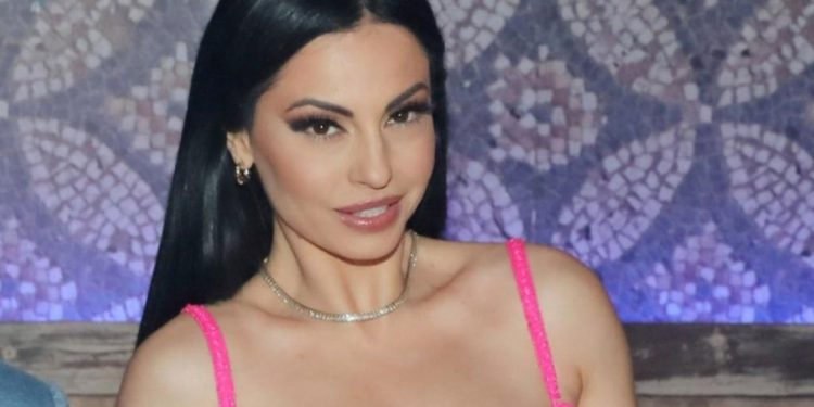 Αλεξανδράκη: “Στα 23 μου είχα σχέση με πανέμορφη Ρωσίδα” (Vid)