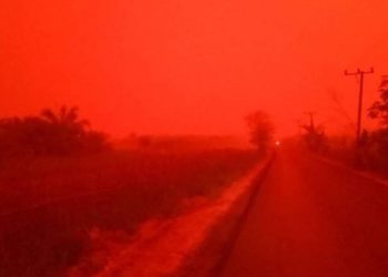 Κόκκινος ουρανός στο Ιράκ– Αμμοθύελλα «σκέπασε» τη χώρα