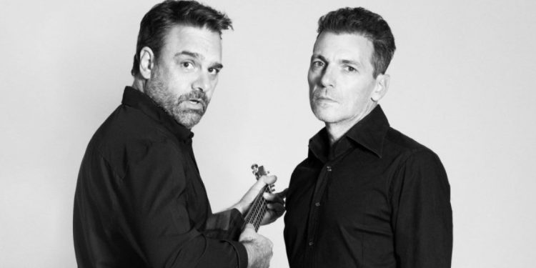 ΜAΝΩΛΗΣ ΦΑΜΕΛΛΟΣ & ΔΩΡΟΣ ΔΗΜΟΣΘΕΝΟΥΣ «ΜΕ ΕΛΑΦΡΙΑ ΚΑΡΔΙΑ»