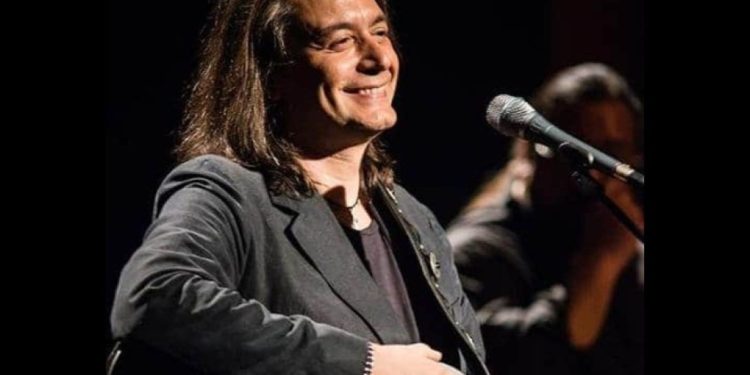 Ο Γιάννης Κότσιρας επιστρέφει με ένα τραγούδι που ήρθε για να αγαπηθεί!
