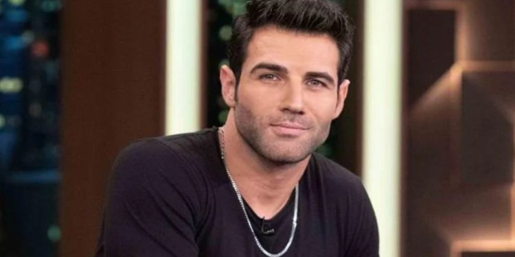 Μόλις κυκλοφόρησε Πέτρος Ιακωβίδης – «Σ’ Αγαπάω Όπως Είσαι»