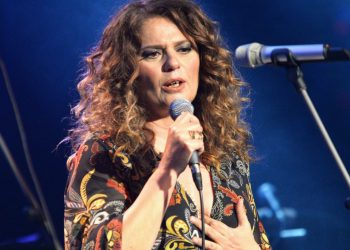 ΕΛΕΝΗ ΤΣΑΛΙΓΟΠΟΥΛΟΥ – ΚΩΣΤΑΣ ΛΕΙΒΑΔΑΣ “ΠΕΣ ΜΟΥ ΑΝ ΕΙΣΑΙ ΑΓΓΕΛΟΣ”