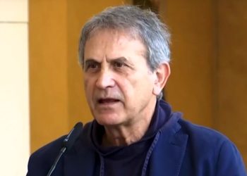 Γιώργος Νταλάρας: «Αμφισβητούνται τα αυτονόητα στη χώρα μας»