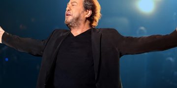  Ο Γιάννης Πάριος κυκλοφορεί «Τα Θαλασσινά του Πάριου» με 16 τραγούδια γραμμένα από τον ίδιο