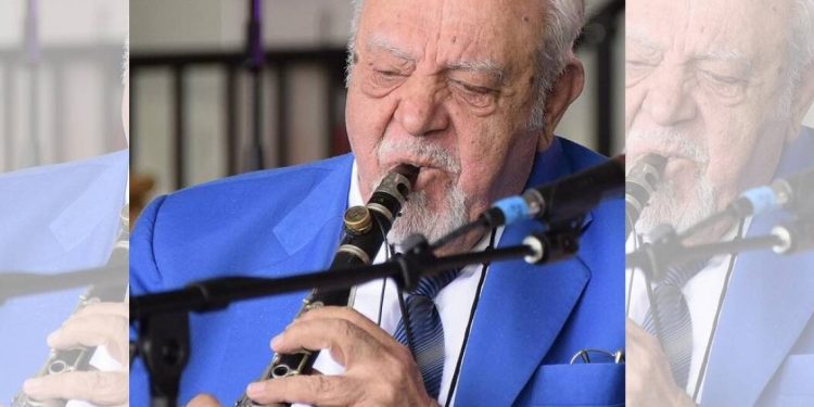 Έσβησε το κλαρίνο της Ηπείρου – Πέθανε ο Πετρολούκας Χαλκιάς στα 90 του χρόνια