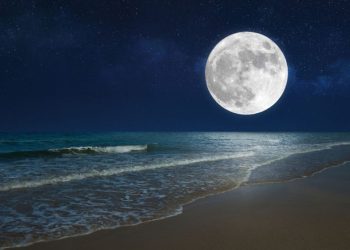 Το Φεγγάρι του Αυγούστου 2025: Μια Μαγική Πανσέληνος στον Καλοκαιρινό Ουρανό