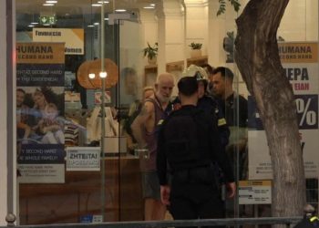 Άστεγος ο Πέτρος Φιλιππίδης μετά την Πυρκαγιά – Χωρίς Στέγη μετά την Καταδίκη του