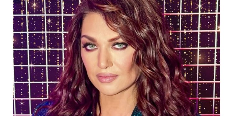 Η Καίτη Γαρμπή δίνει ξανά ζωή στο “Επιτέλους” για έναν ιερό σκοπό