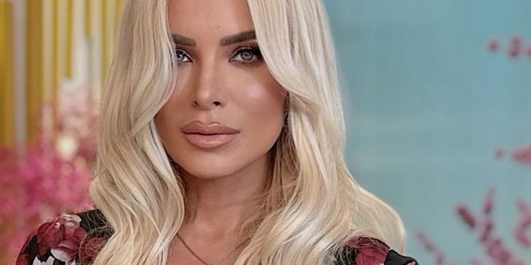 Η Κατερίνα Καινούργιου αλλάζει τα πάντα στη Super Κατερίνα – Νέα πρόσωπα, νέα αρχή στον Alpha