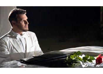 Πάνος Κιάμος – «Παράτα Με»