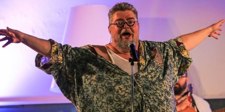 Συναυλία Σταμάτη Κραουνάκη στα Ιωάννινα: “Τα Αηδόνια του Θέρους” στο Φρόντζου