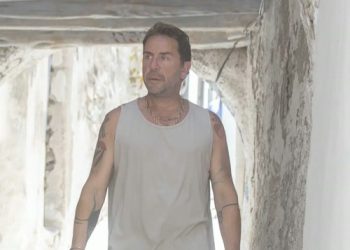 Ο πνευματικός του Γιώργου Μαζωνάκη: «Περνά δοκιμασία – Εύχομαι η Παναγία να τον φωτίσει»