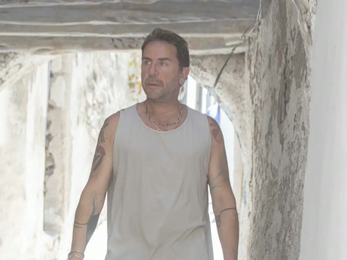 Ο πνευματικός του Γιώργου Μαζωνάκη: «Περνά δοκιμασία – Εύχομαι η Παναγία να τον φωτίσει»